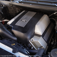 BMW V8 engine.JPG